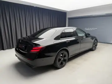 Mercedes-Benz E 200 - unic propietar  - istoric service