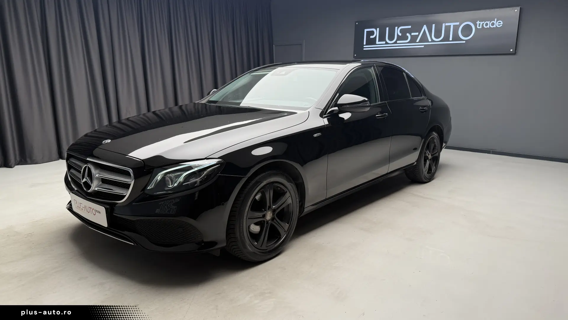 Mercedes-Benz E 200 - unic propietar  - istoric service