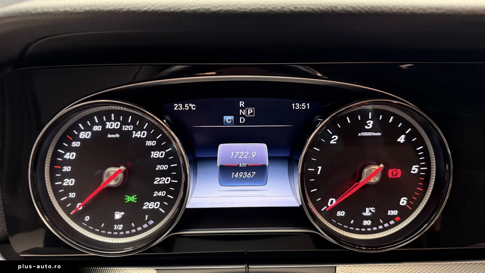 Mercedes-Benz E 200 - unic propietar  - istoric service