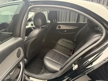 Mercedes-Benz E 200 - unic propietar  - istoric service