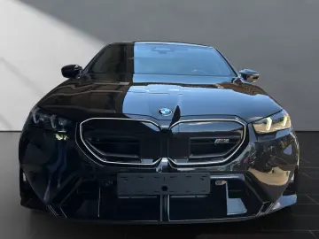 BMW M5 Limousine