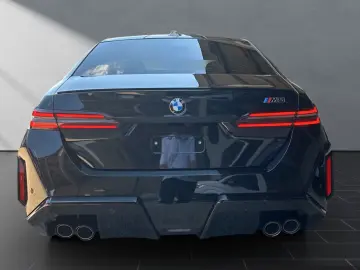 BMW M5 Limousine