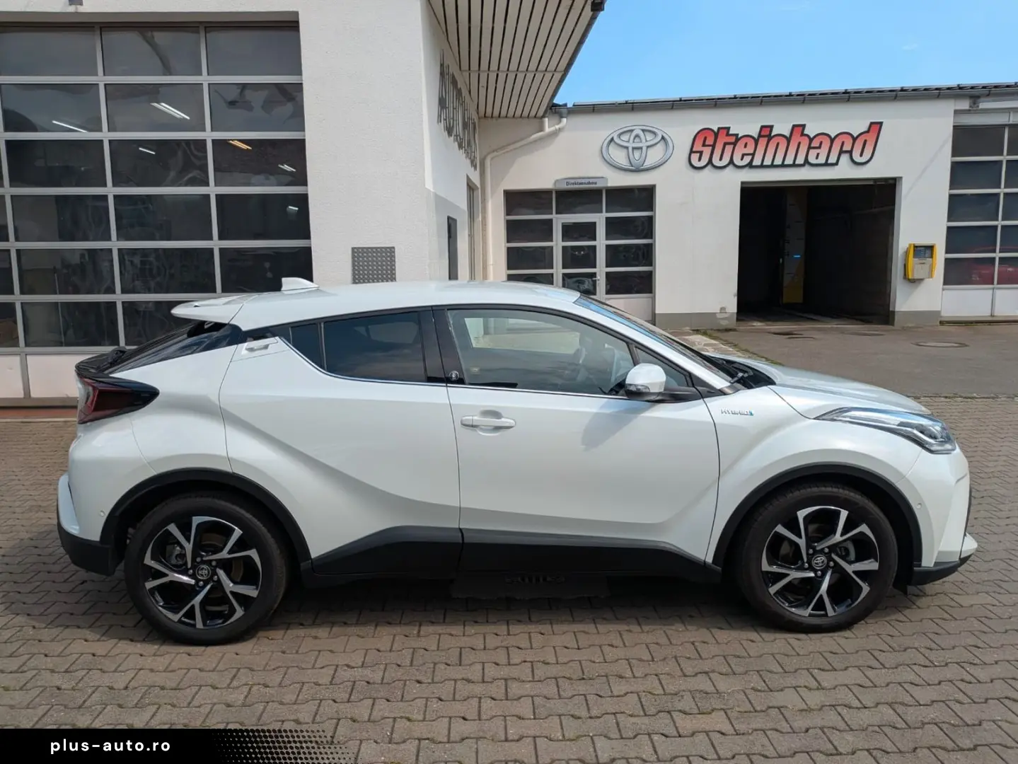 TOYOTA C-HR 2.0 Hybrid  Team Deutschland