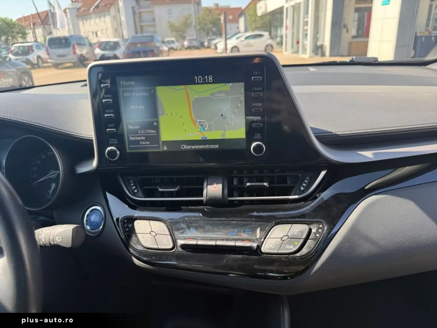 TOYOTA C-HR Hybrid Business-Edition