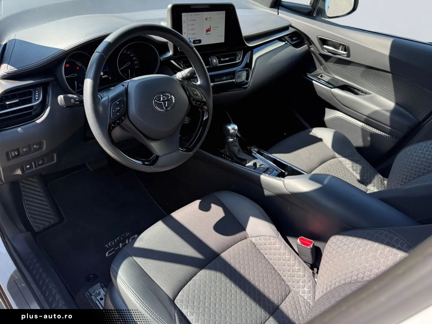 TOYOTA C-HR 2.0 Hybrid Team D  RCam CarPlay