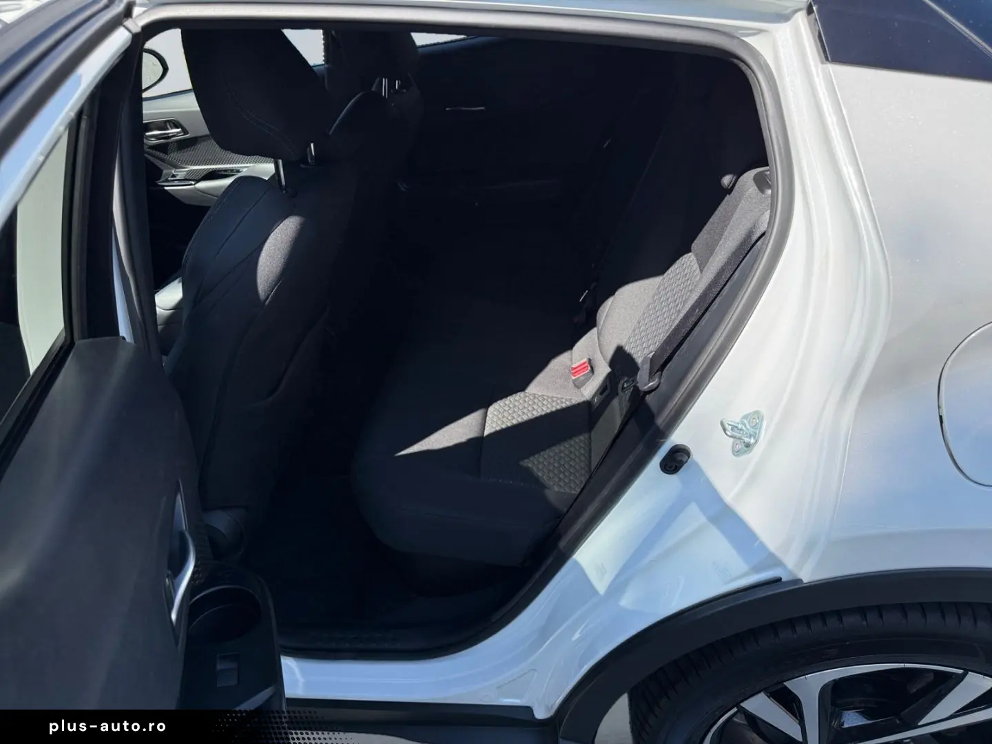 TOYOTA C-HR 2.0 Hybrid Team D  RCam CarPlay