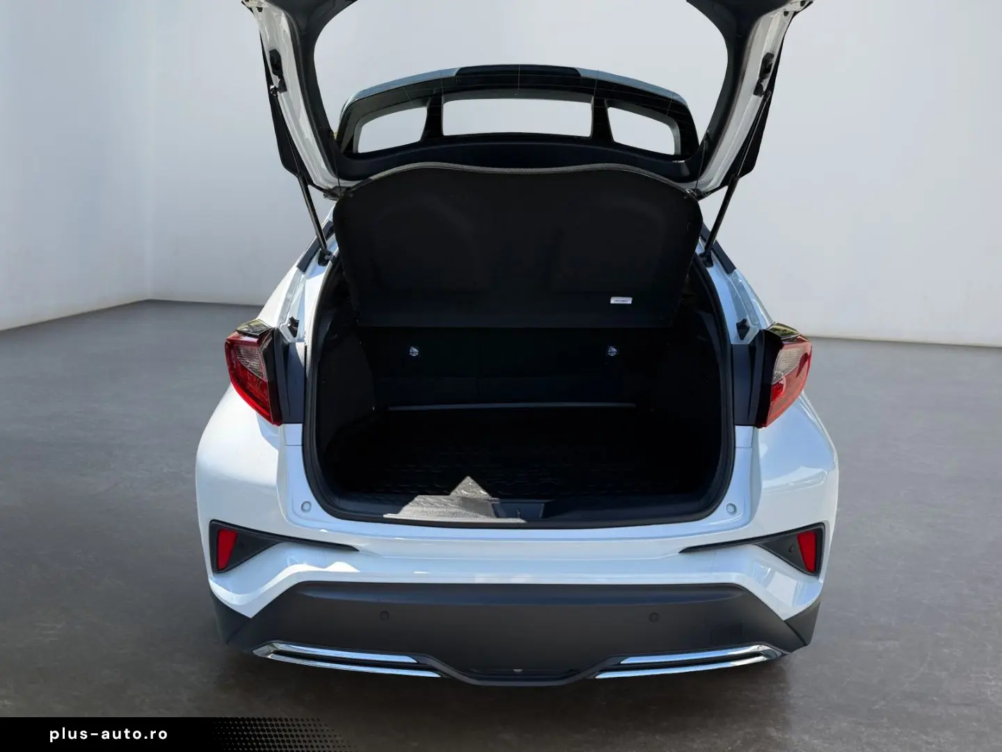 TOYOTA C-HR 2.0 Hybrid Team D  RCam CarPlay