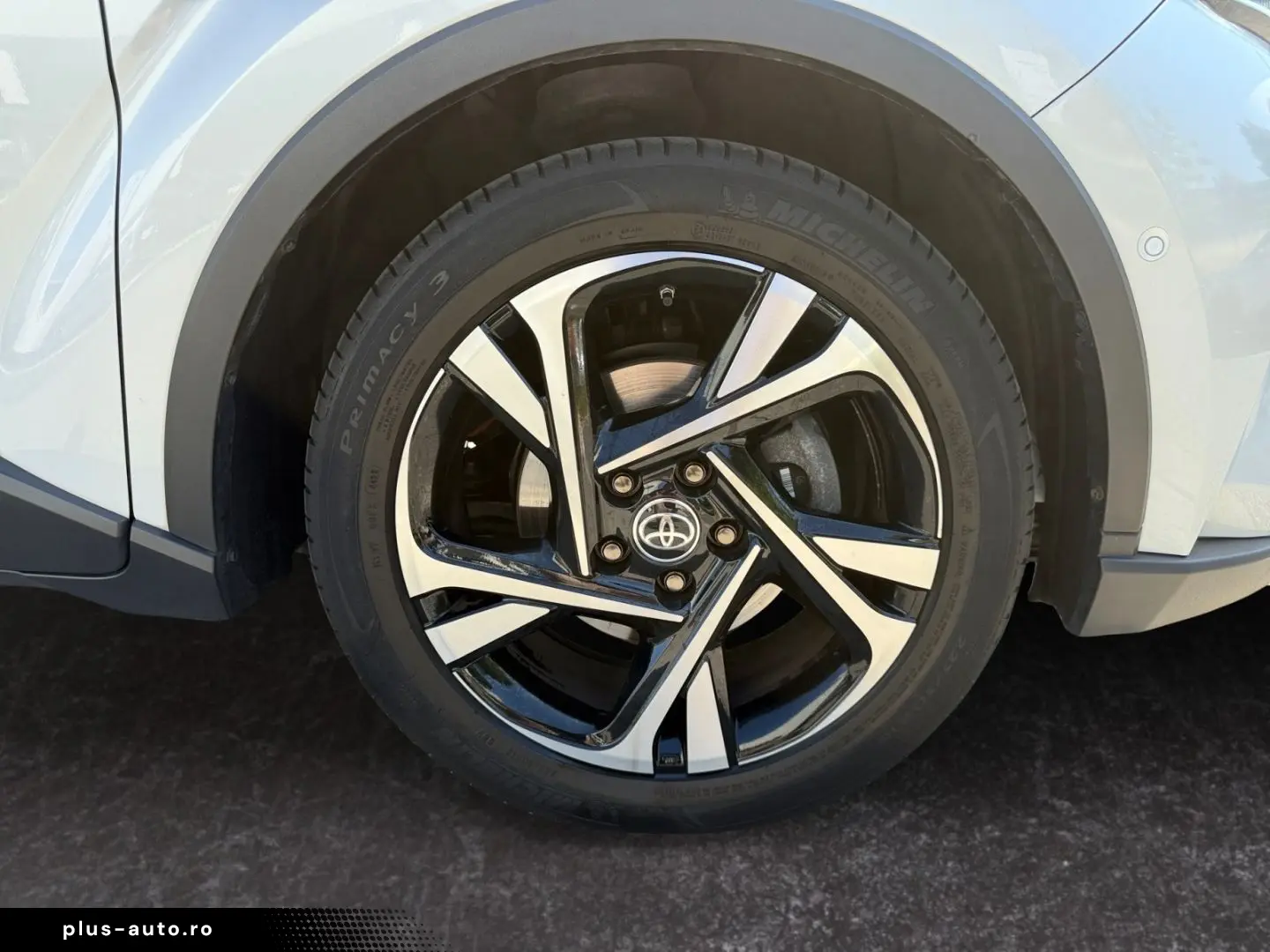 TOYOTA C-HR 2.0 Hybrid Team D  RCam CarPlay