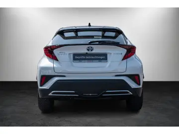 TOYOTA C-HR 2.0l Team D Hybrid Android-Auto Apple