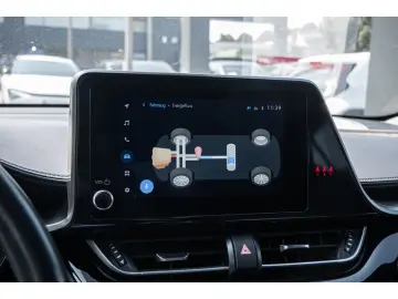 TOYOTA C-HR 2.0l Team D Hybrid Android-Auto Apple