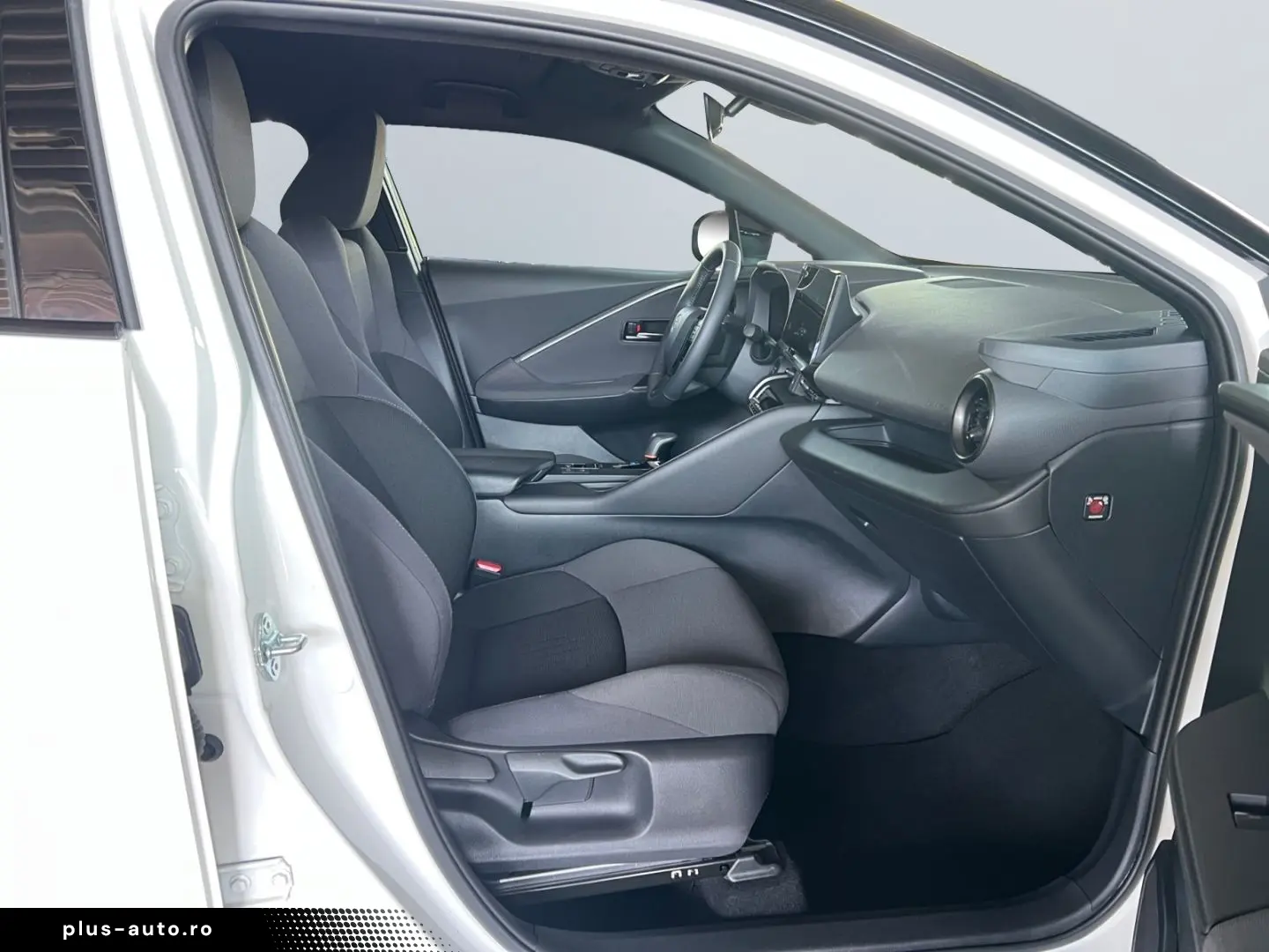 TOYOTA C-HR 1.8 Hybrid Team D  LED ACC CAM