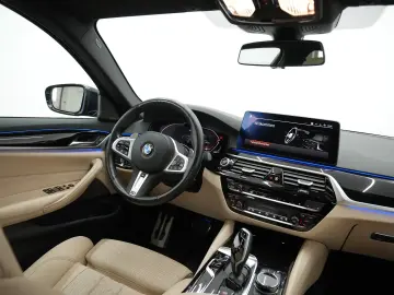 BMW 540 xDrive M SPORT