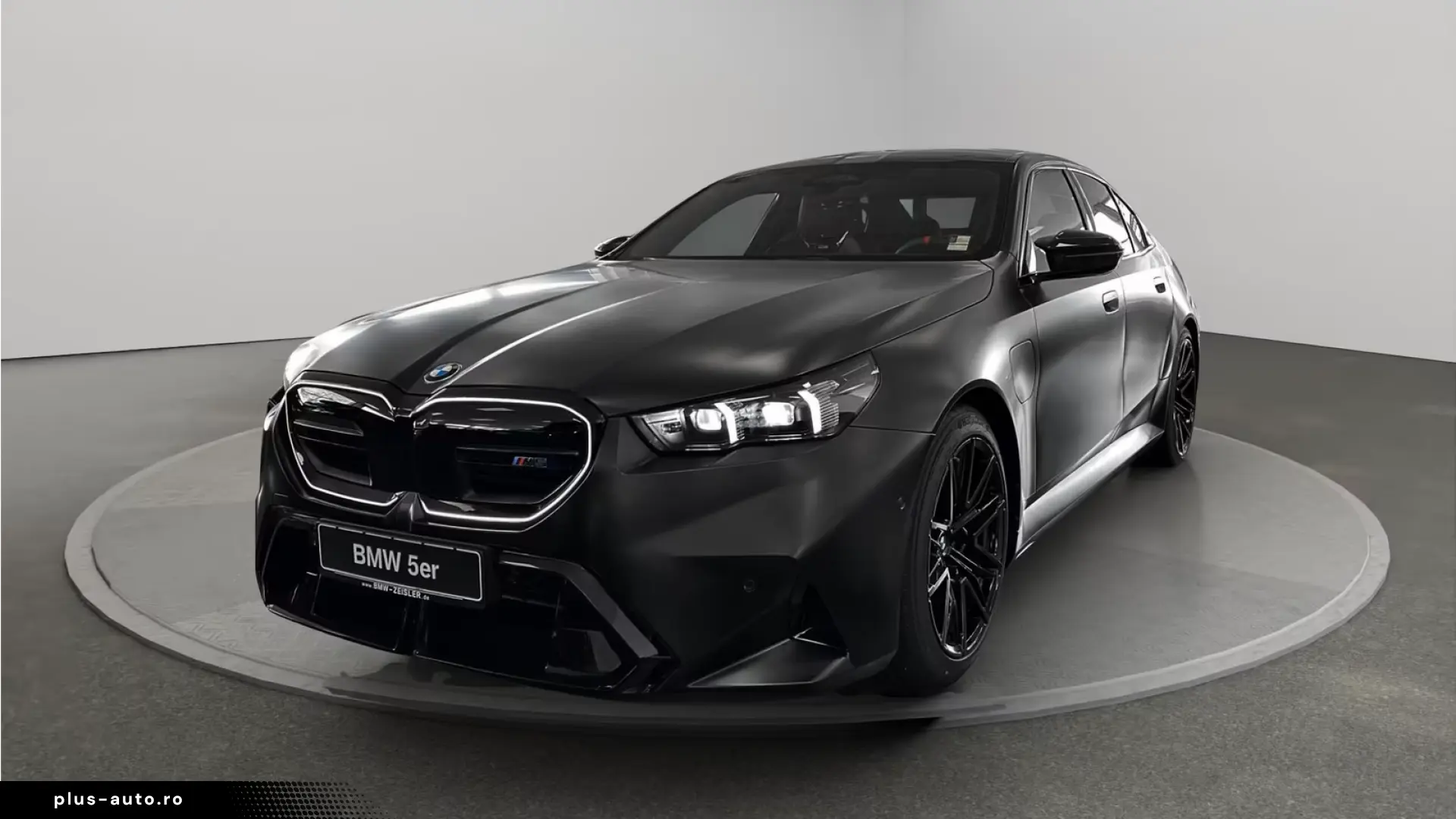 BMW M5 Limousine FROZEN BLACK