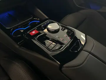 BMW M5 Limousine FROZEN BLACK