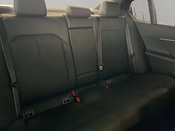 BMW M5 Limousine FROZEN BLACK