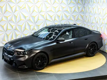 BMW M5 Carbon M Drive B&W