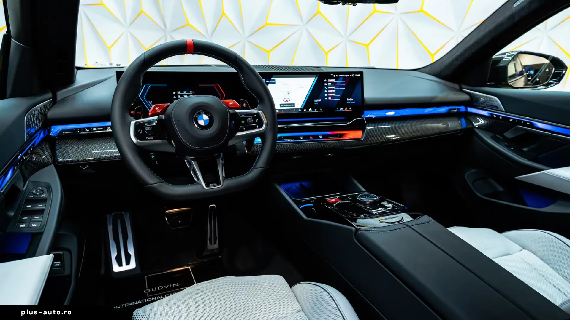 BMW M5 Carbon M Drive B&W