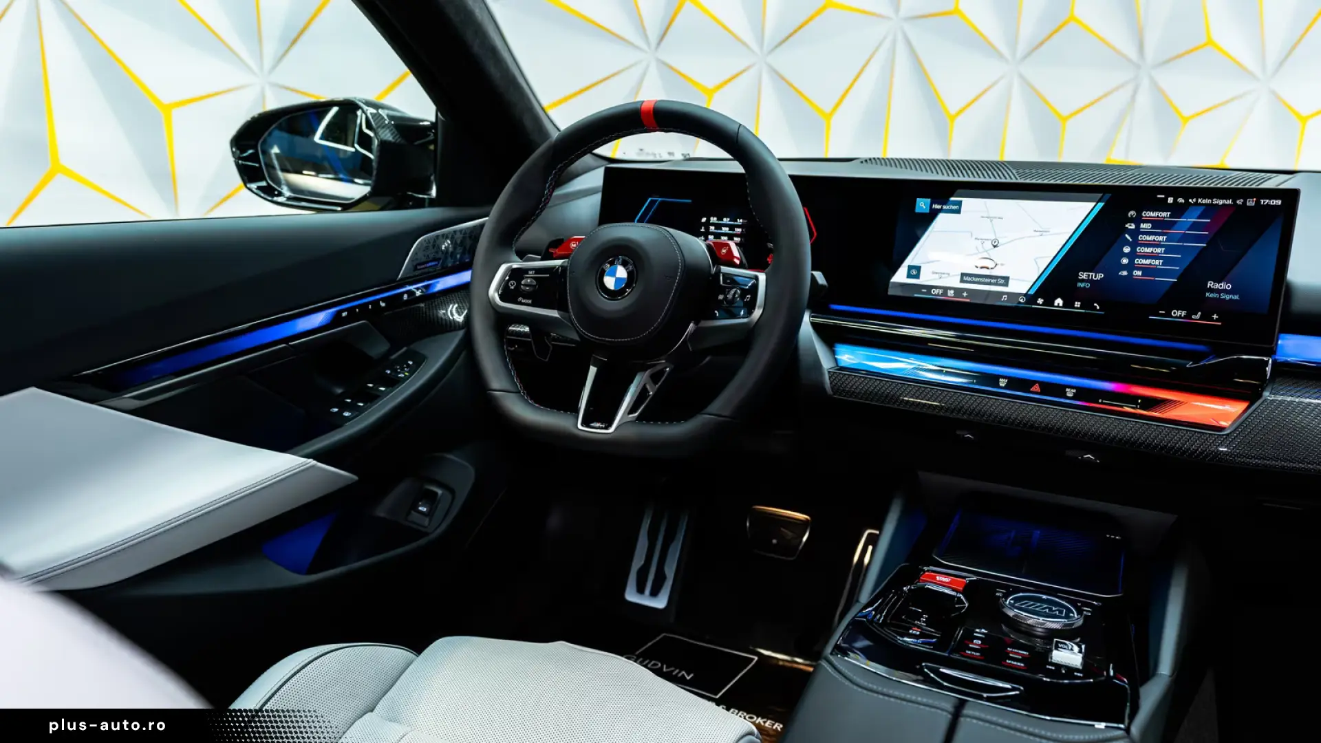 BMW M5 Carbon M Drive B&W