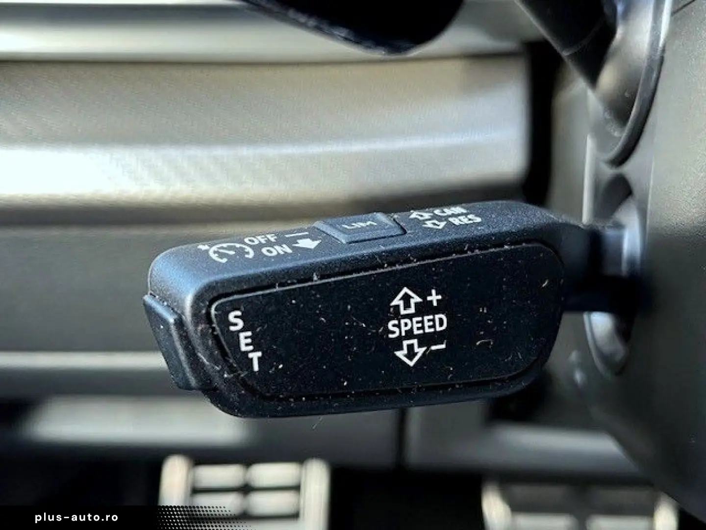 AUDI RSQ8 4.0 TFSI MATRIX HUD B&O PANO 23