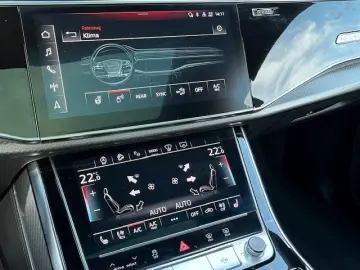 AUDI RSQ8 4.0 TFSI MATRIX HUD B&O PANO 23
