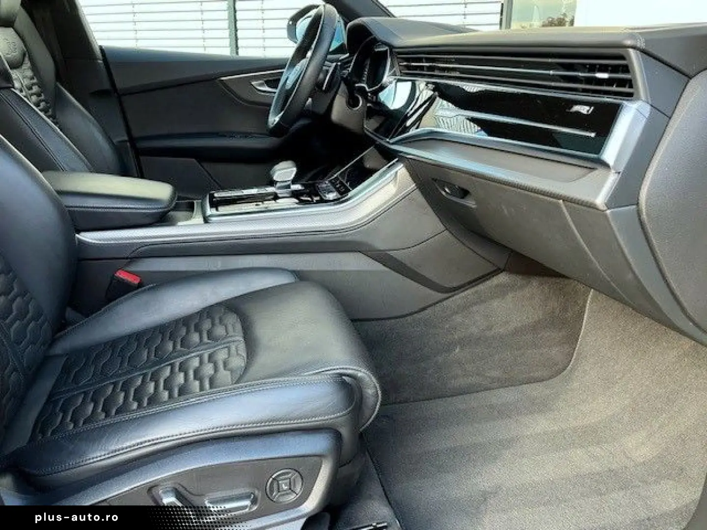 AUDI RSQ8 4.0 TFSI MATRIX HUD B&O PANO 23