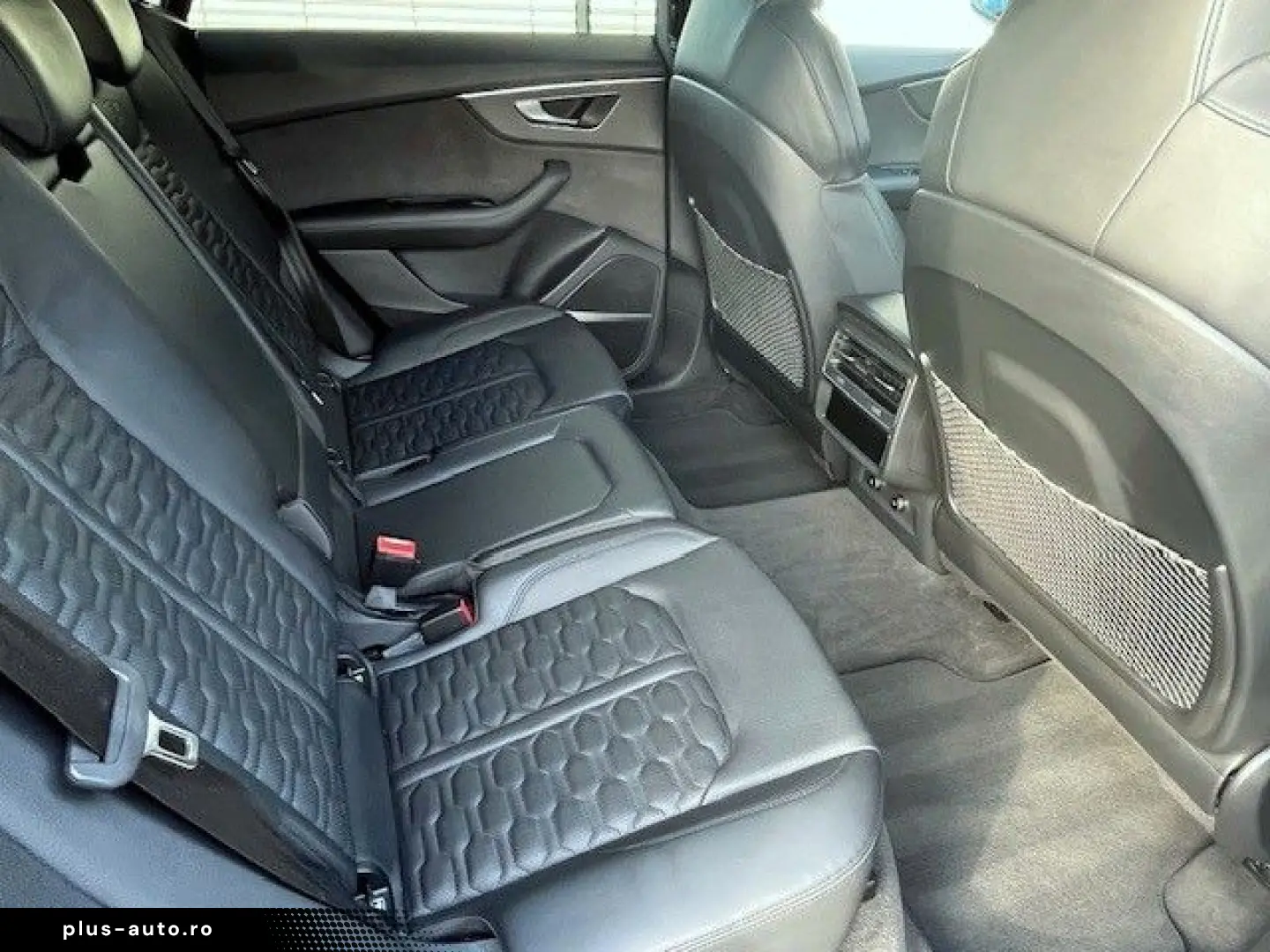 AUDI RSQ8 4.0 TFSI MATRIX HUD B&O PANO 23
