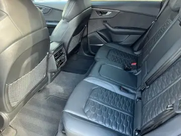 AUDI RSQ8 4.0 TFSI MATRIX HUD B&O PANO 23