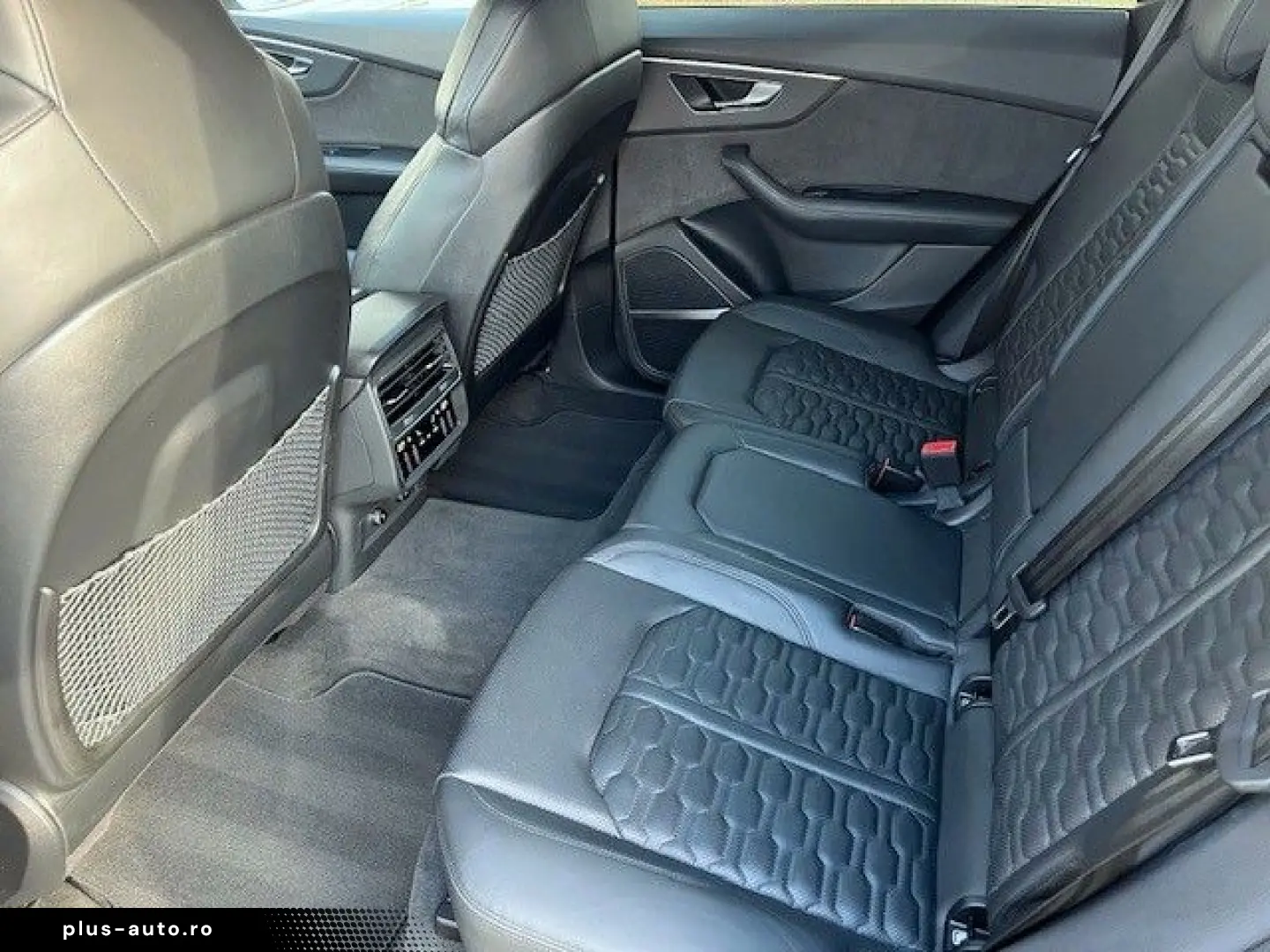AUDI RSQ8 4.0 TFSI MATRIX HUD B&O PANO 23
