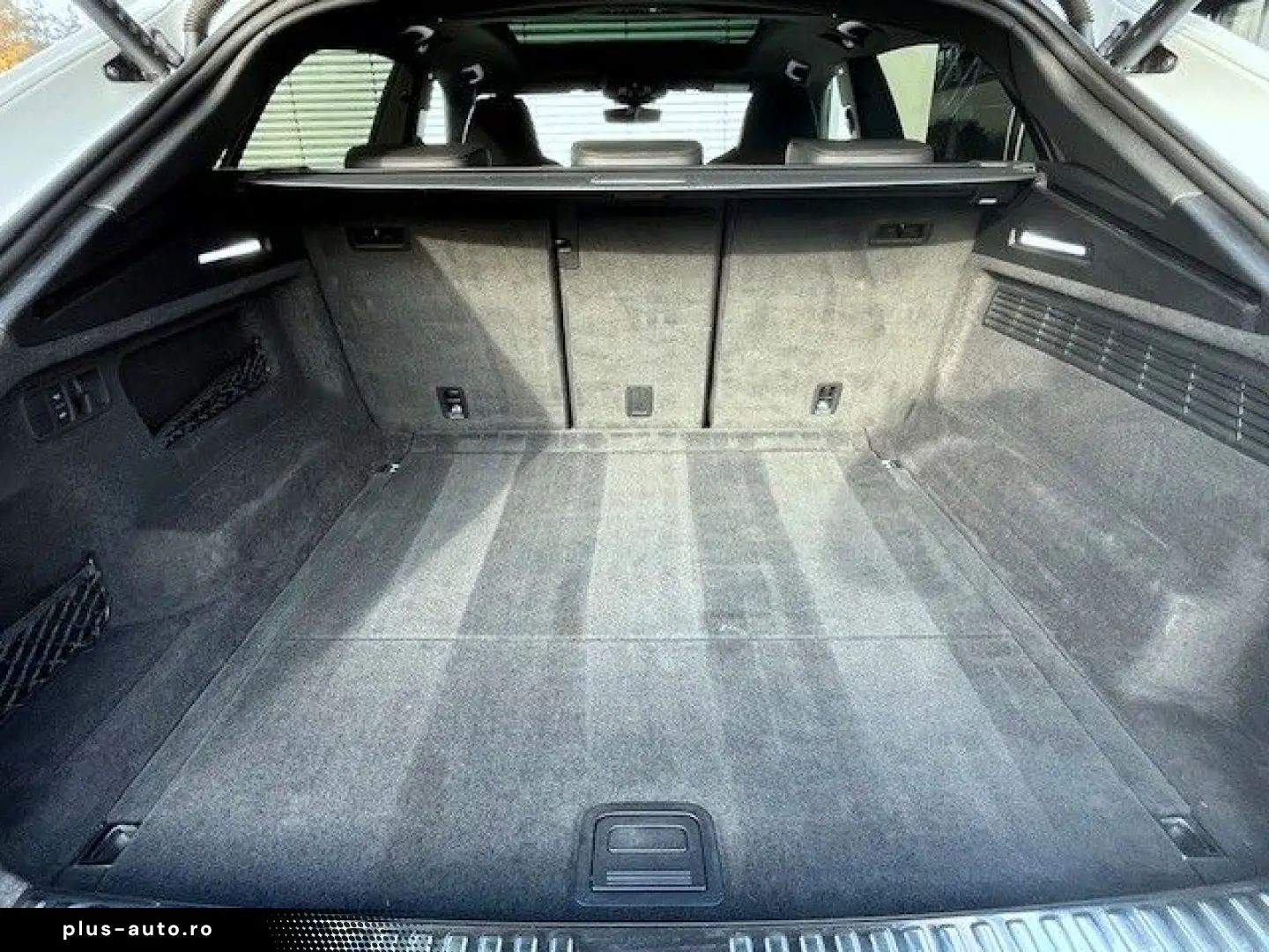 AUDI RSQ8 4.0 TFSI MATRIX HUD B&O PANO 23