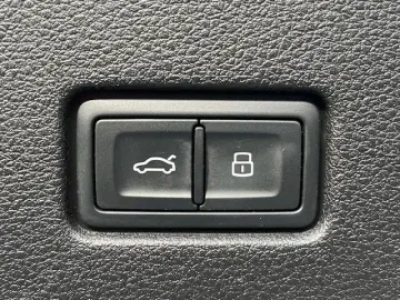 AUDI RSQ8 4.0 TFSI MATRIX HUD B&O PANO 23