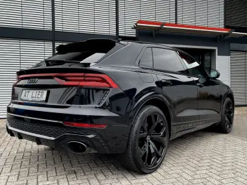 AUDI RS Q8 4.0 TFSI qu. BLACK MATRIX DYNAMIK HUD PANO