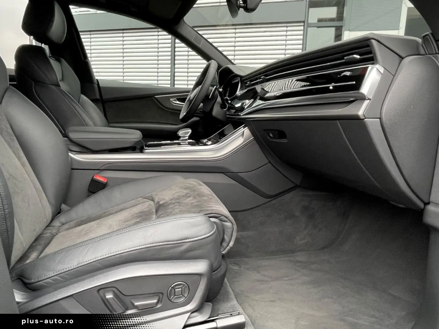 AUDI RS Q8 4.0 TFSI qu. BLACK MATRIX DYNAMIK HUD PANO