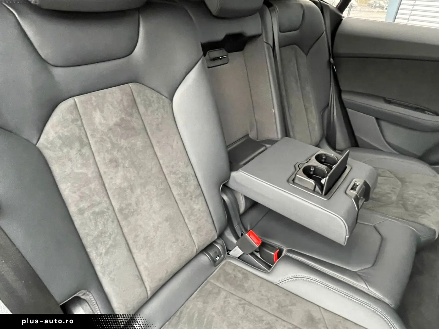 AUDI RS Q8 4.0 TFSI qu. BLACK MATRIX DYNAMIK HUD PANO