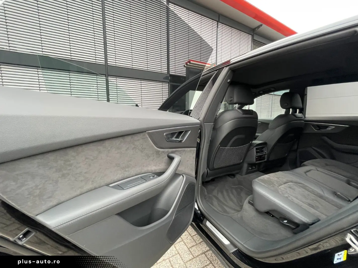 AUDI RS Q8 4.0 TFSI qu. BLACK MATRIX DYNAMIK HUD PANO