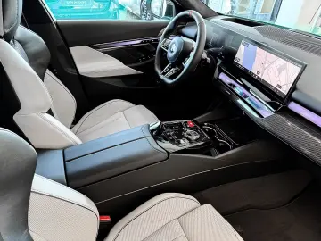 BMW M5 Limousine Limousine