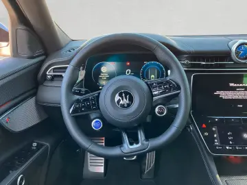 Maserati Grecale Trofeo AWD_ACC_HUD_LED