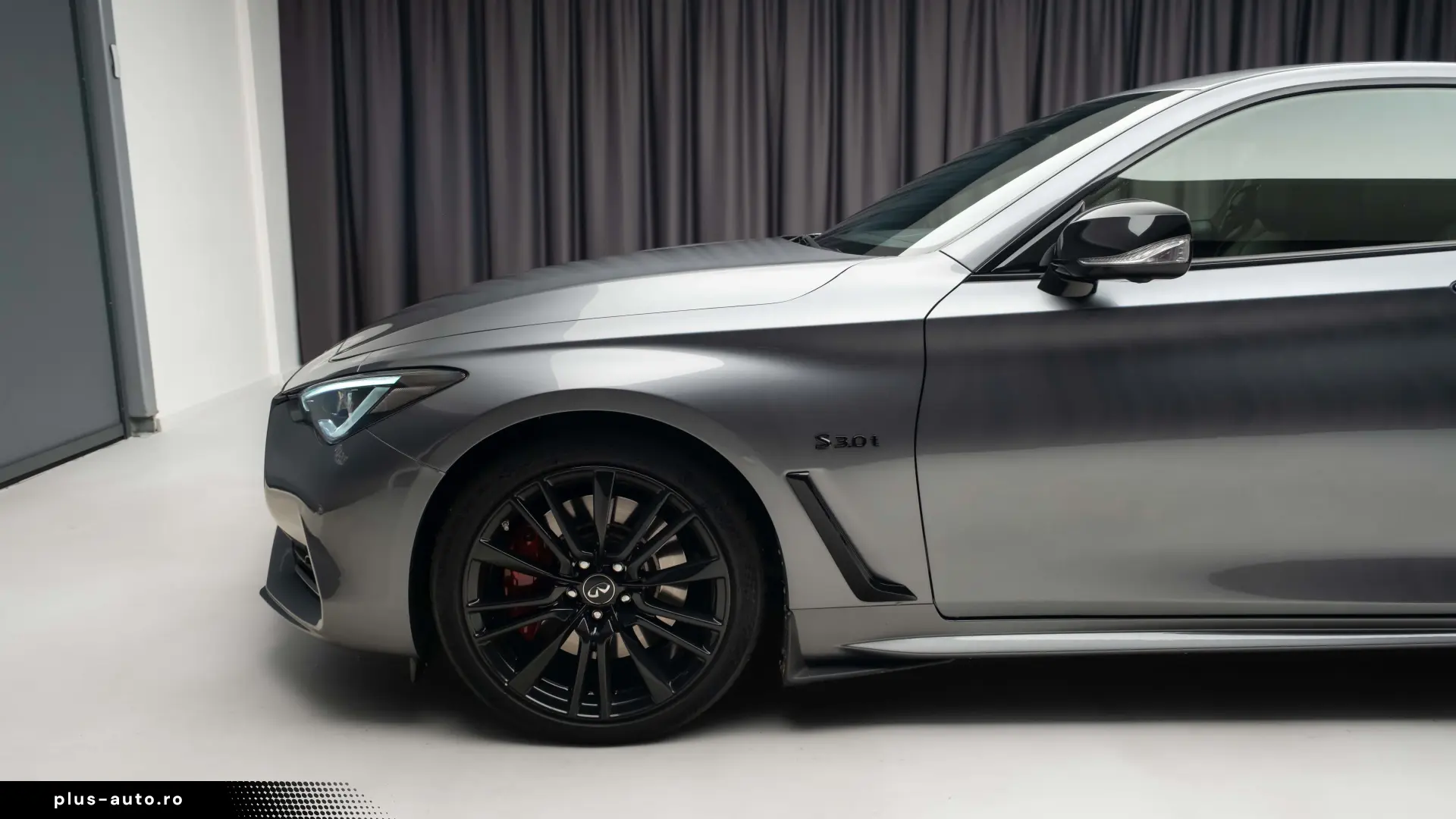 Infiniti Q60S Red Sport 3.0 T V6