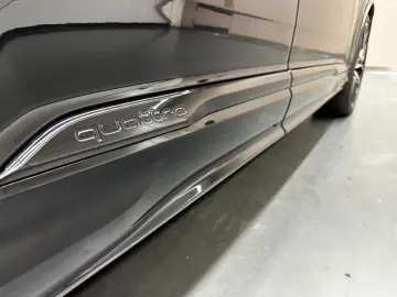 AUDI SQ7 4.0 TFSI quattro AUDI-Exclusive 1.HAND PANO