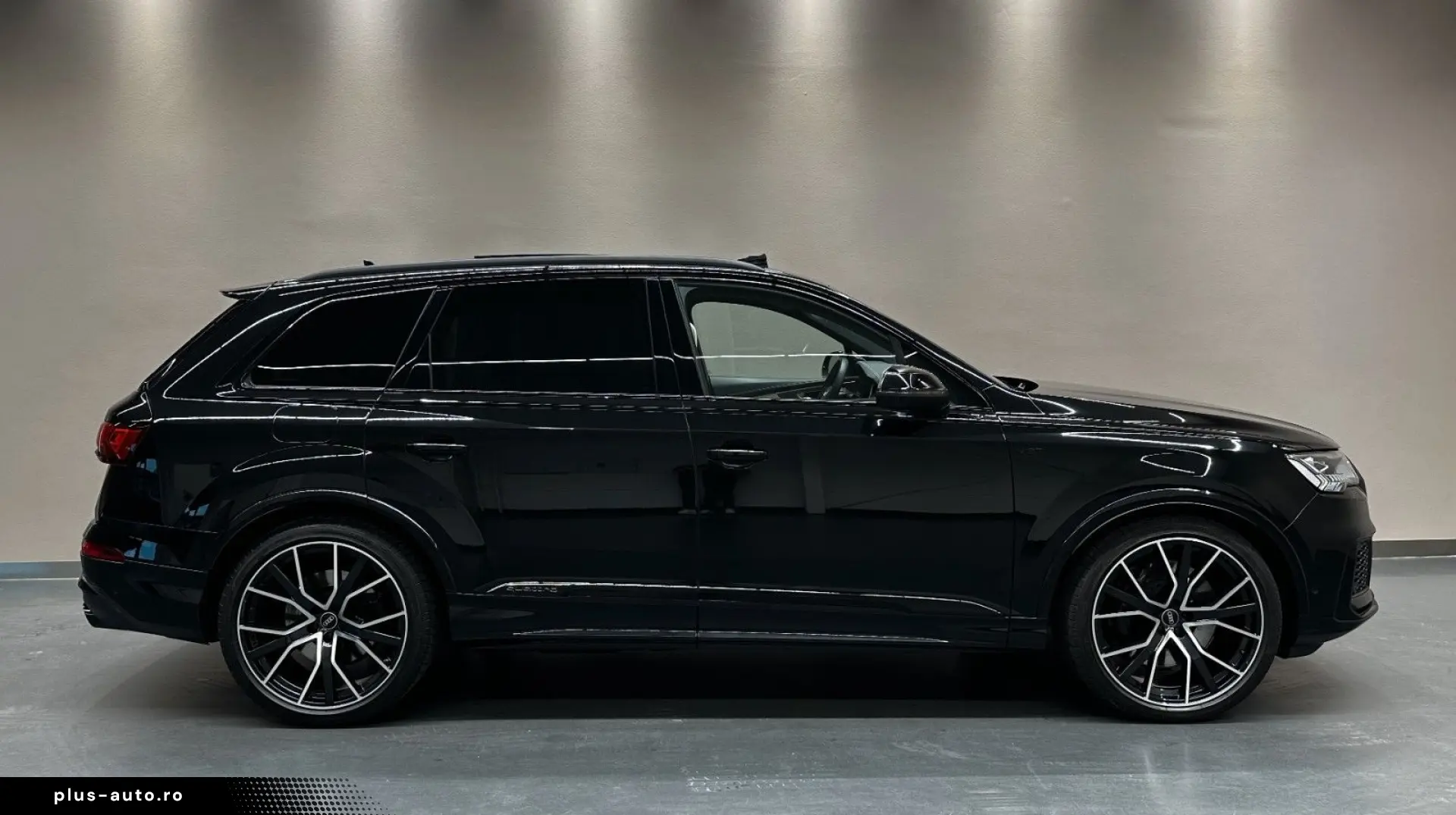 AUDI SQ7 4.0 TFSI quattro AUDI-Exclusive 1.HAND PANO