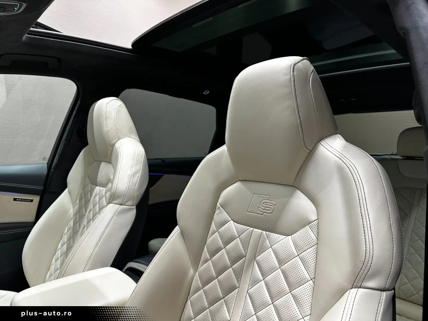 AUDI SQ7 4.0 TFSI quattro AUDI-Exclusive 1.HAND PANO