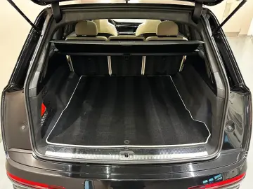 AUDI SQ7 4.0 TFSI quattro AUDI-Exclusive 1.HAND PANO