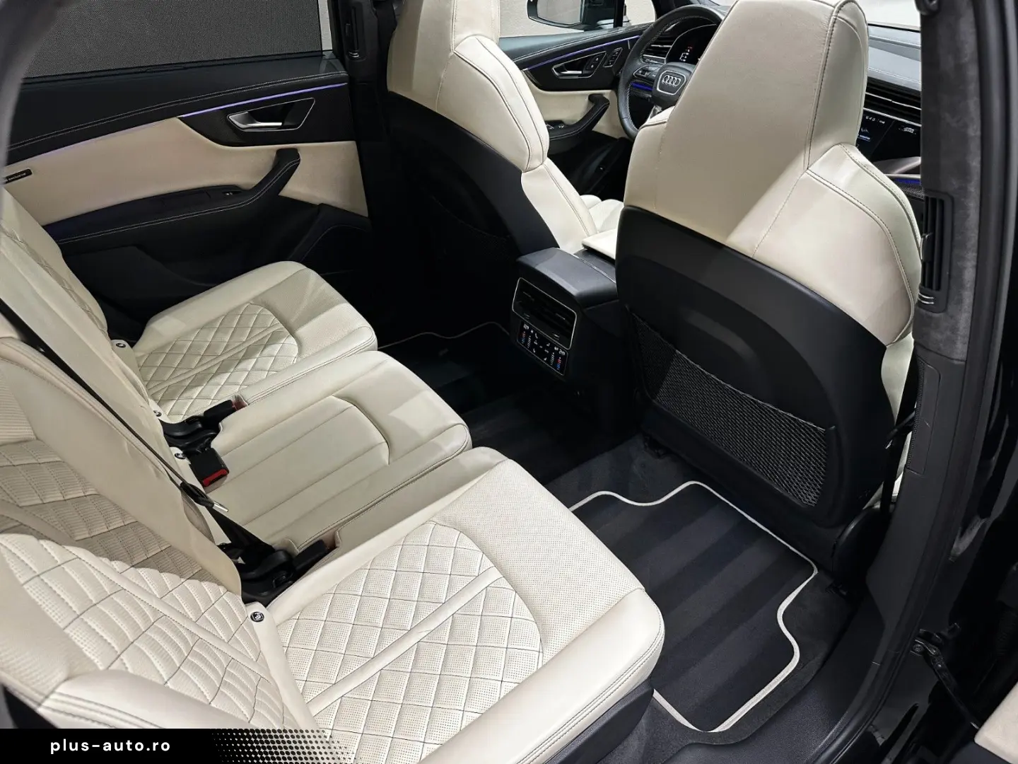 AUDI SQ7 4.0 TFSI quattro AUDI-Exclusive 1.HAND PANO