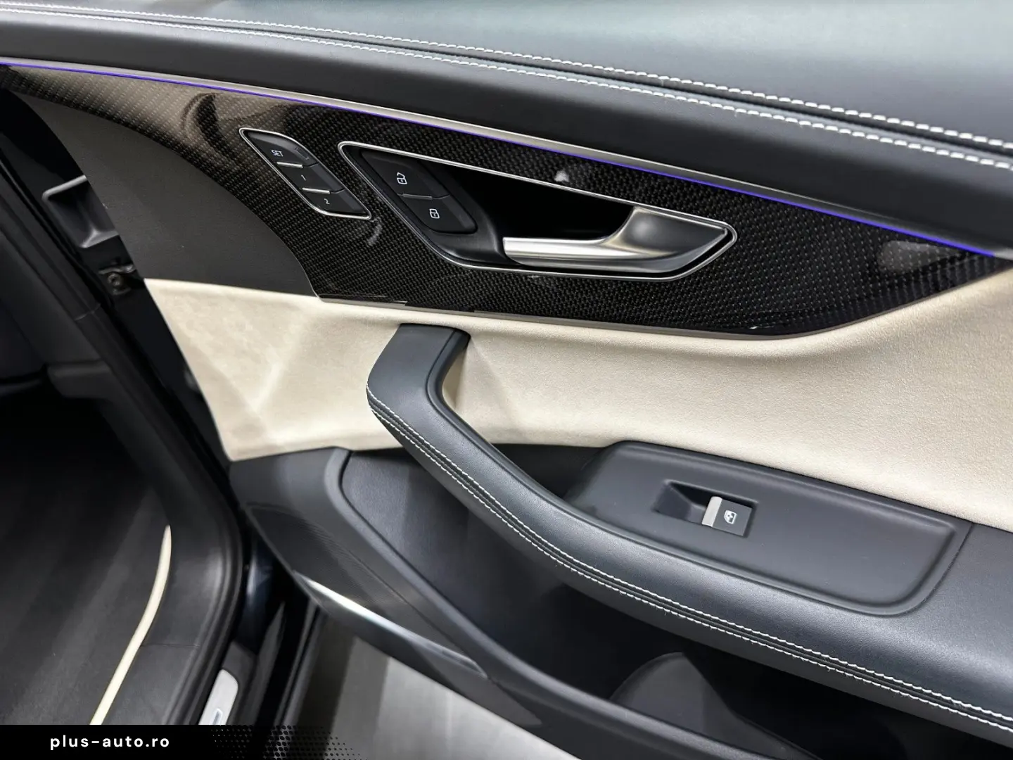 AUDI SQ7 4.0 TFSI quattro AUDI-Exclusive 1.HAND PANO