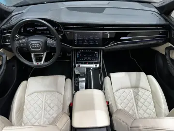 AUDI SQ7 4.0 TFSI quattro AUDI-Exclusive 1.HAND PANO