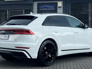 AUDI Q8 50 S Line Competition Plus  Pano AHK ACC VOLL