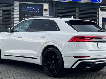 AUDI Q8 50 S Line Competition Plus  Pano AHK ACC VOLL