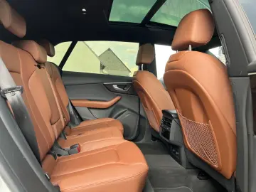 AUDI Q8 50 S Line Competition Plus  Pano AHK ACC VOLL