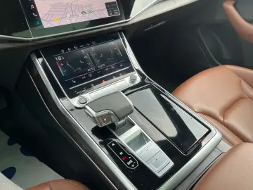 AUDI Q8 50 S Line Competition Plus  Pano AHK ACC VOLL