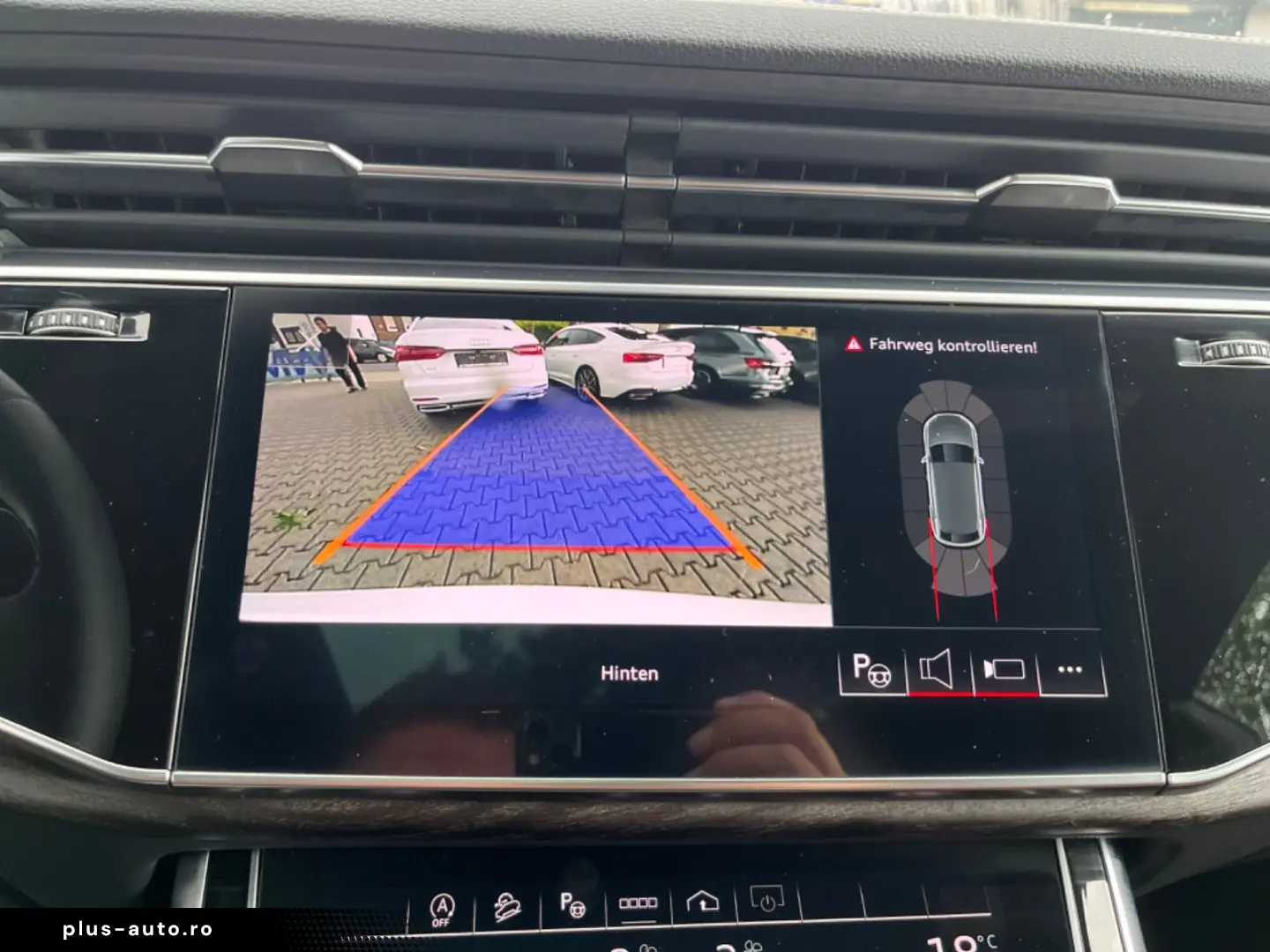 AUDI Q8 50 S Line Competition Plus  Pano AHK ACC VOLL