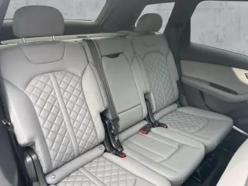 AUDI SQ7 TFSI QU MATRIX NAVI HuD B&O AIR ACC AHK PANO